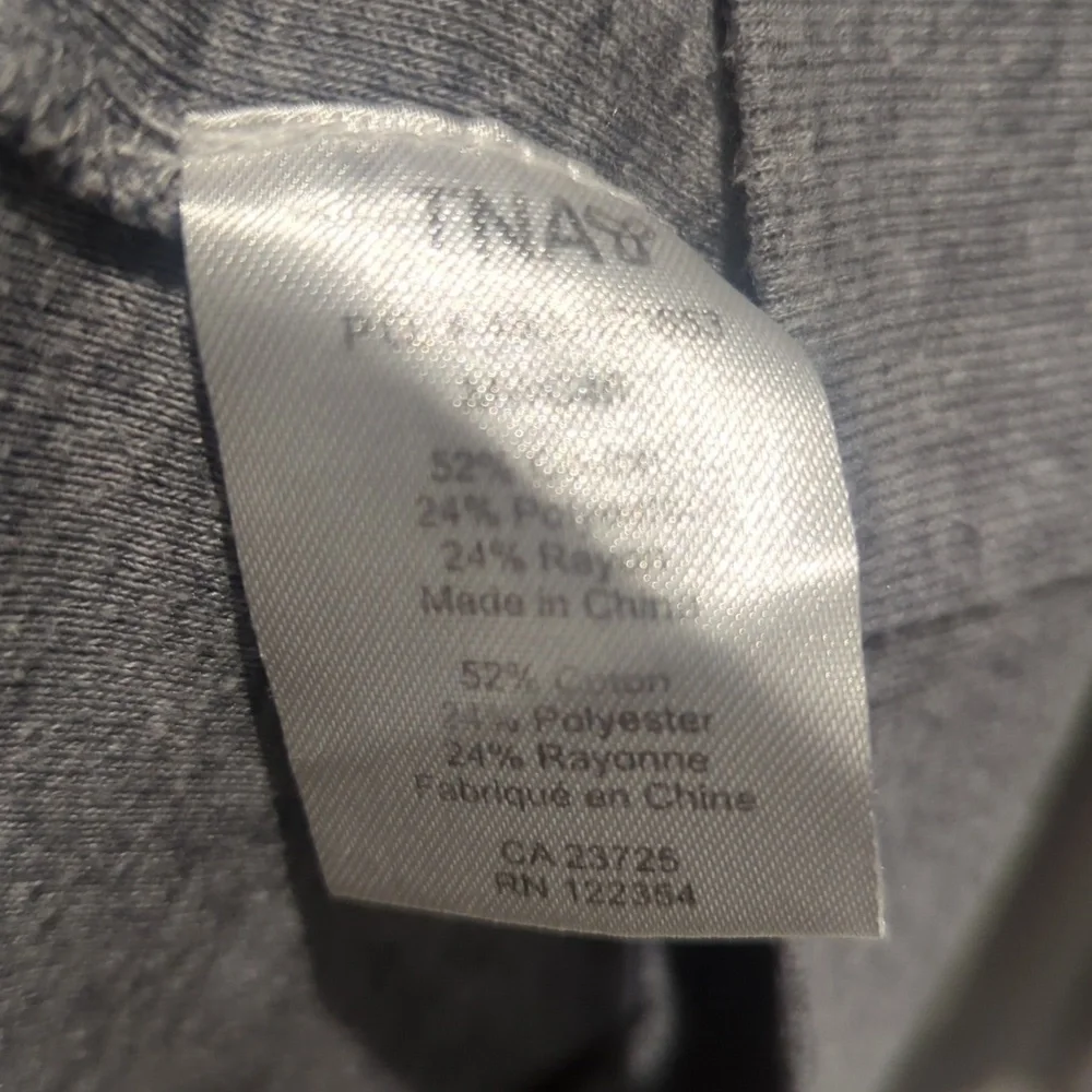 TNA Heather Gray Long Sleeve V-Neck Top - Size M Great Condition - Picture 4 of 4